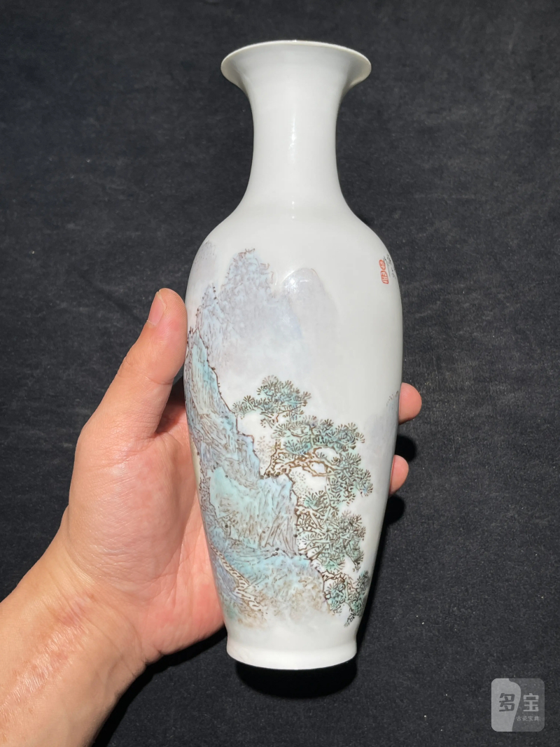 70年代 薄胎粉彩山水纹瓶一对 - 图15